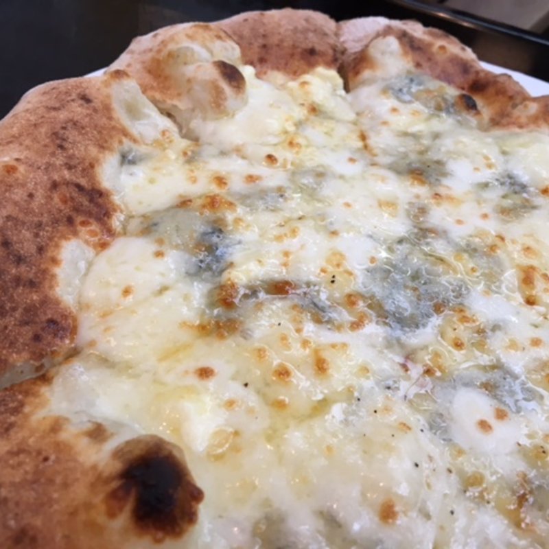 クアトロファルマッジ(ナポリス ピッツァアンドカフェ ベイタウン本牧五番街店)