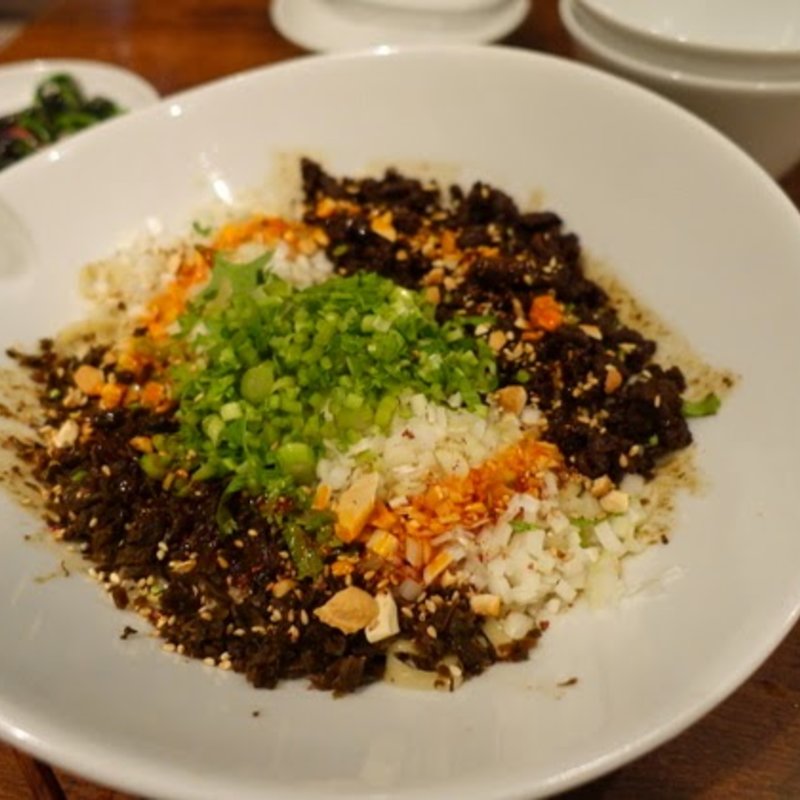 汁なし担々麺(ナポレオン フィッシュ （Napoleon Fish）)