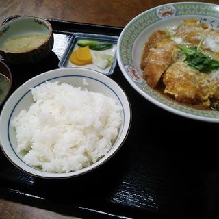 カツ煮定食(にく友食堂 )