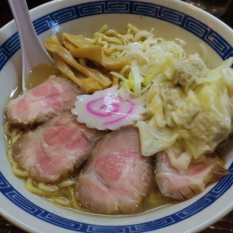 濱の潮そば 麺少なめ ワンタン入り(にぼっしー中華そば家 )