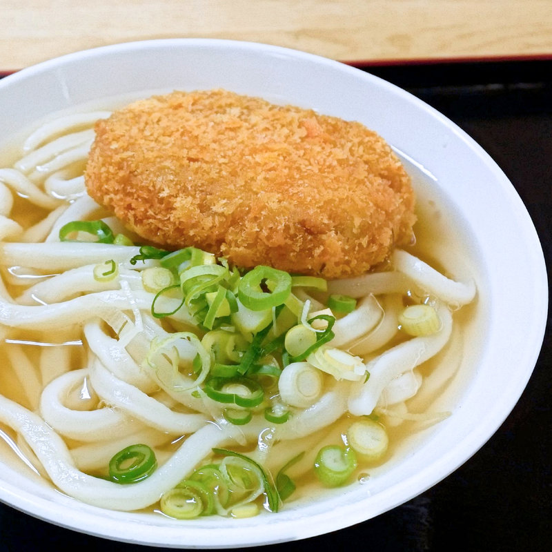 コロッケうどん（かけうどん+コロッケ）(おしん )
