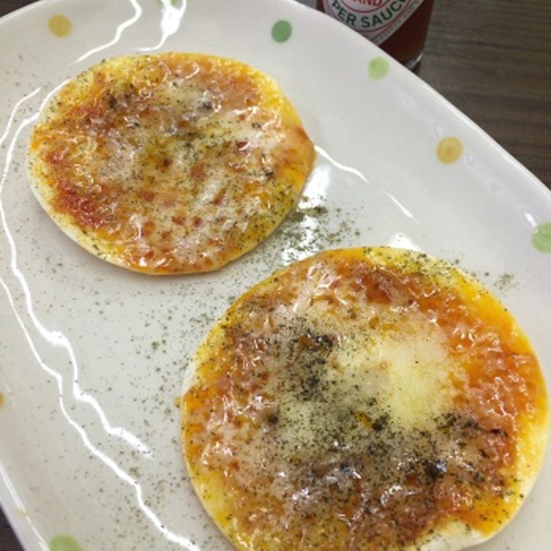 餃子ピザ(ニラカナ )