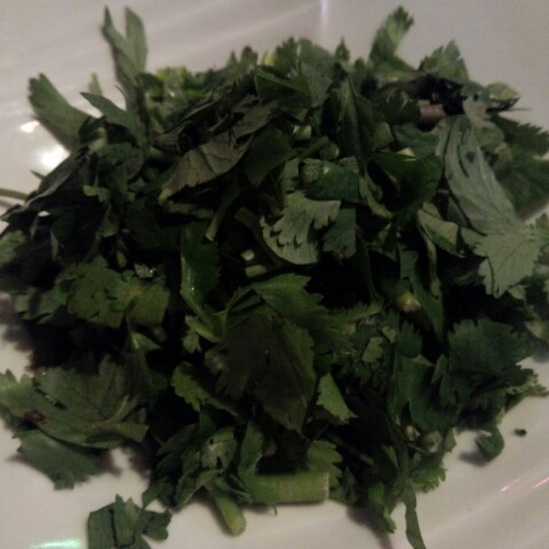 パクチーサラダ(ヌンソンサン)