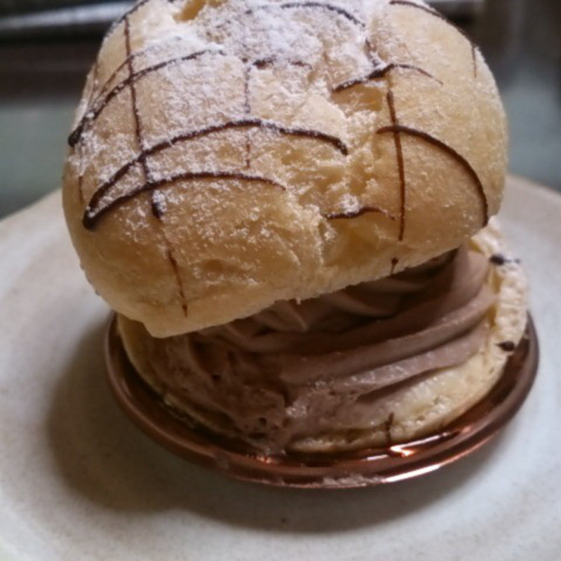 チョコとラズベリーのシュークリーム(のうきしま工房)