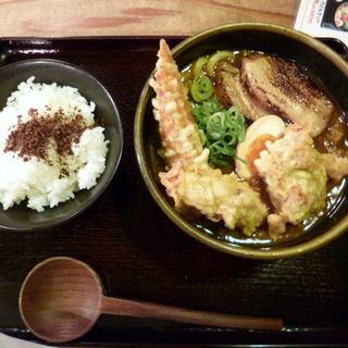 キングカレーうどん(のら豚屋 新宿通四谷店 )