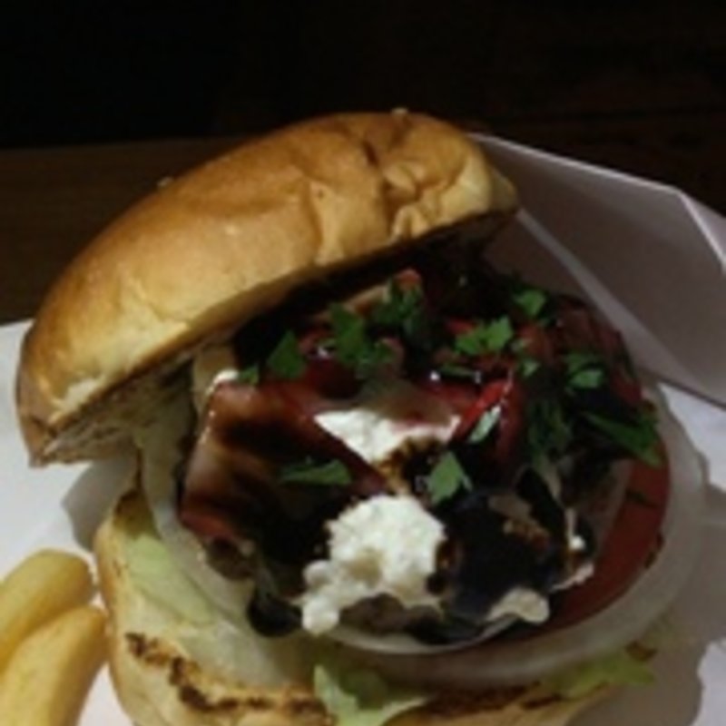 フレッシュストロベリーチーズバーガー(バーガーマニア 恵比寿店 （Burger Mania）)