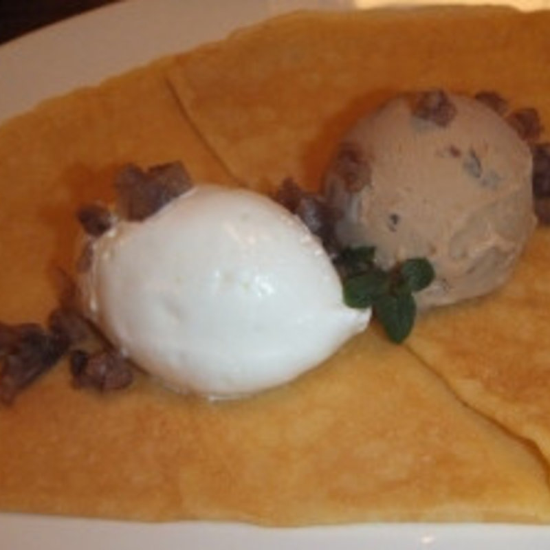 マロンアイスとクレームシャンティー(ハース （Hearth）)