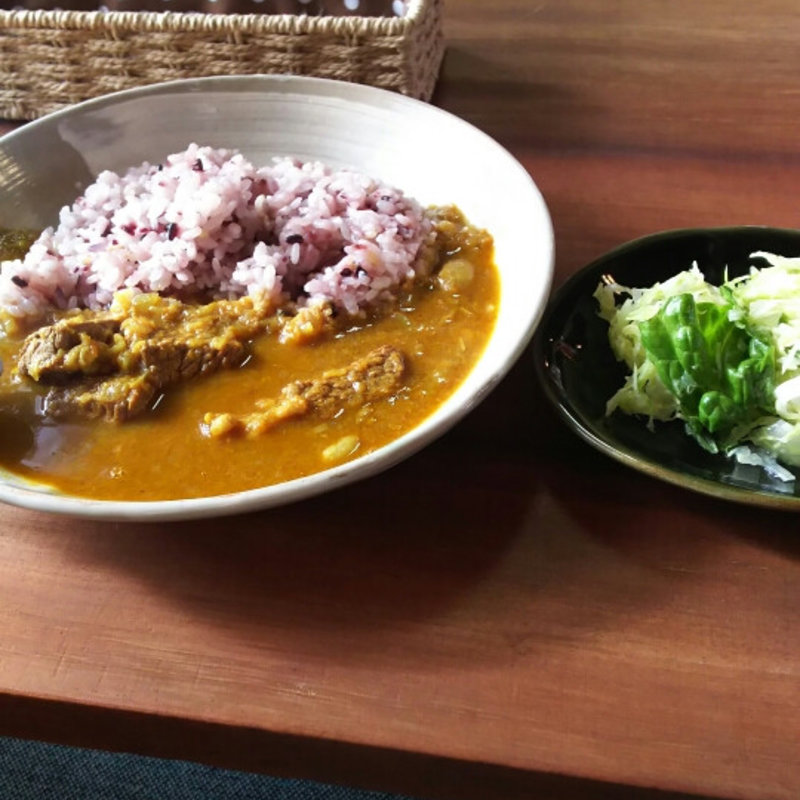 ランチにカレー(ハーブと喫茶 HYGGE （ハーブトキッサ ヒュッゲ）)