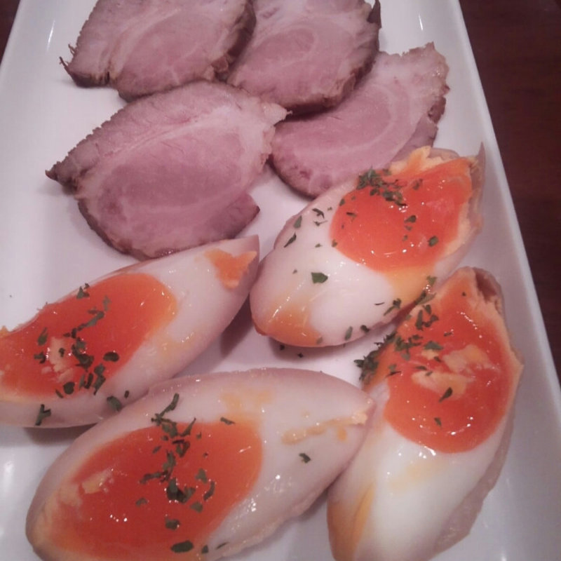 煮豚と煮玉子(Beer Cafe Barley)