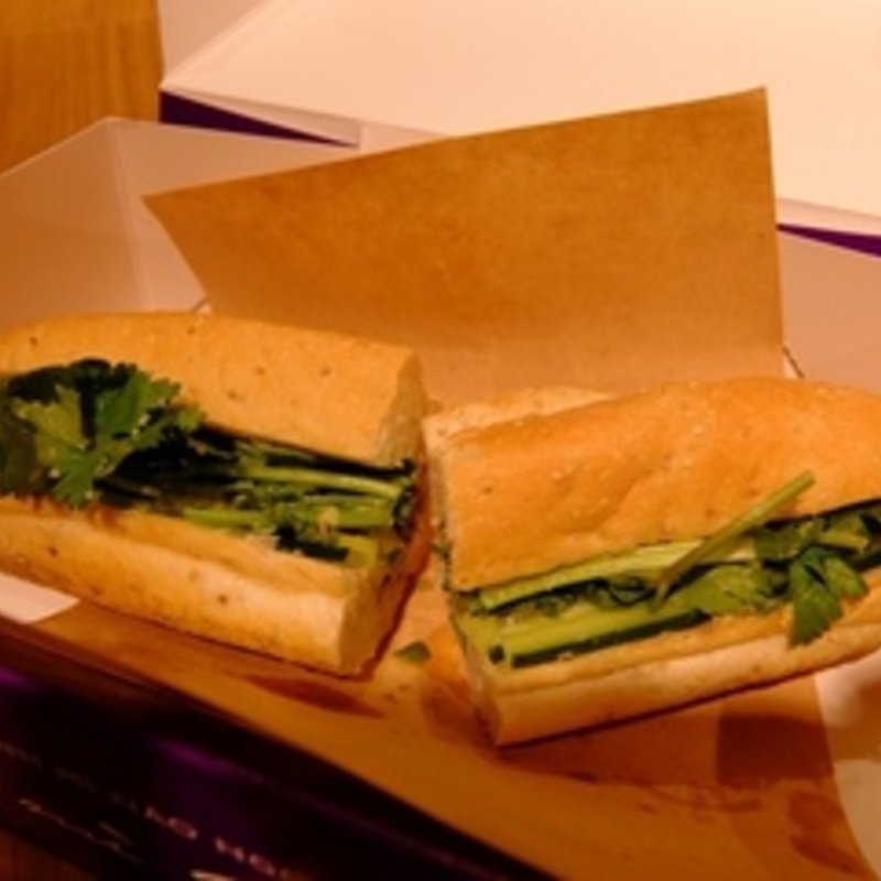 パクチーソーセージのバインミー(バインミー☆サンドイッチ)