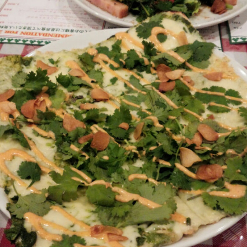 パクチーピザ(パクチージョーズ (PHAKCHI JO'S))