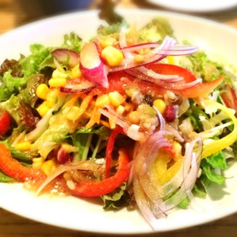 パンビュッフェのサラダランチ(ＢＵＳ・ＳＴＯＰ・ＣＡＦＥ)