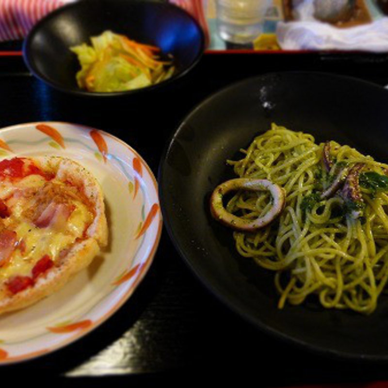 ヤリイカのジェノベーゼパスタ(パスタカフェ 八乃森 )