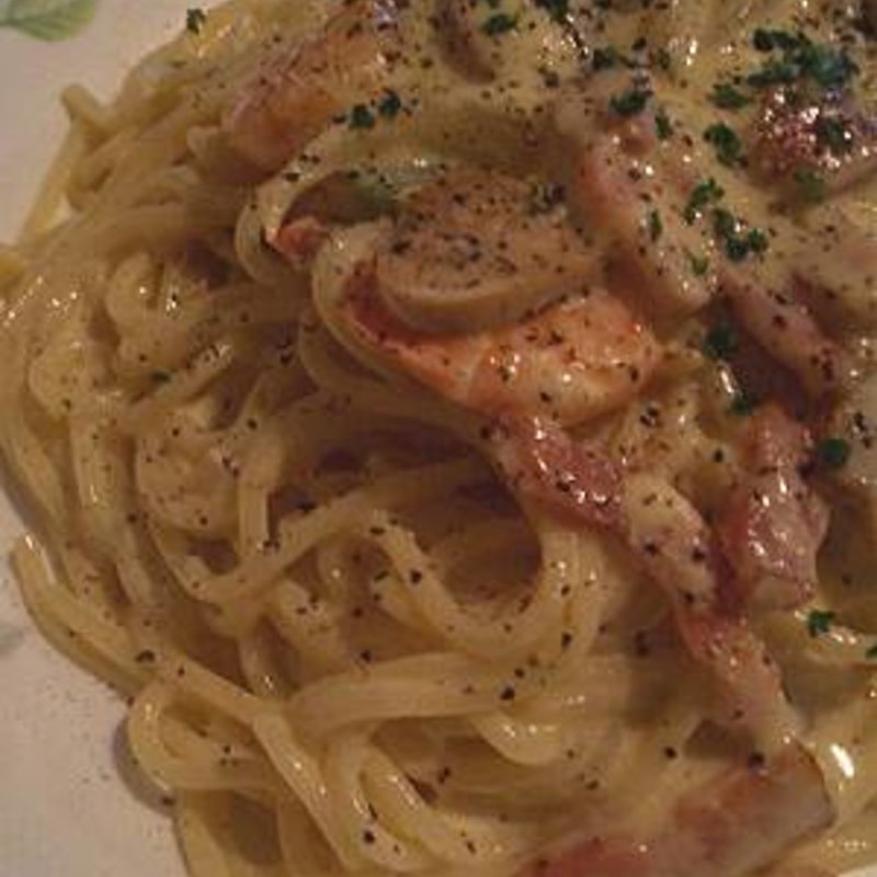 エビとベーコンのエッグクリーム(パスタフレスカ 英)