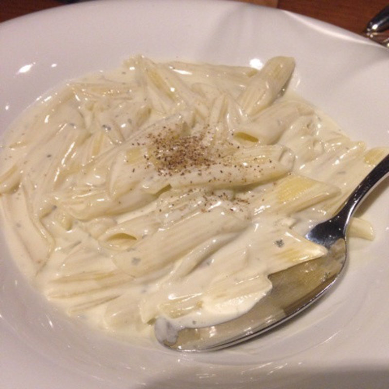 クアトロフォルマッジョのペンネ(パスタンティーコ (PASTANTICO))