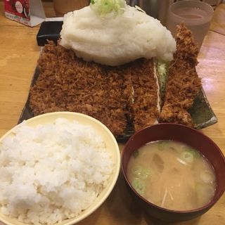 おろしチキンカツ定食 L(パセリ )