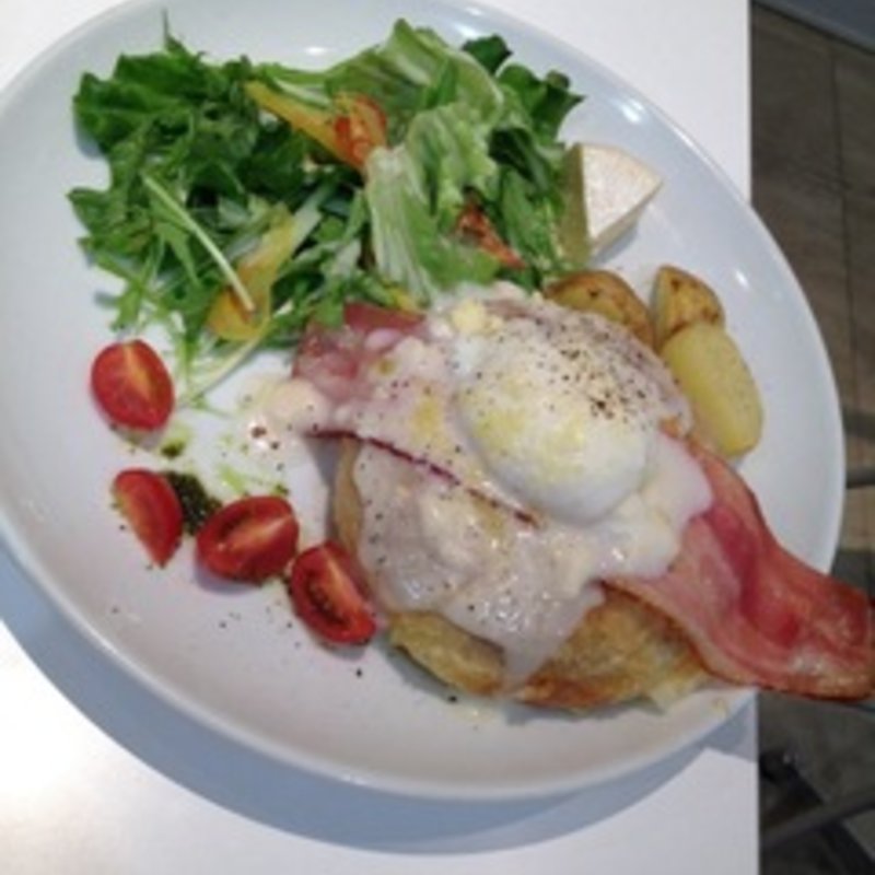 クロックムッシュのフレンチパンケーキパイ包み焼き(バターグランデ アトレ恵比寿 （Butter GRAND）)