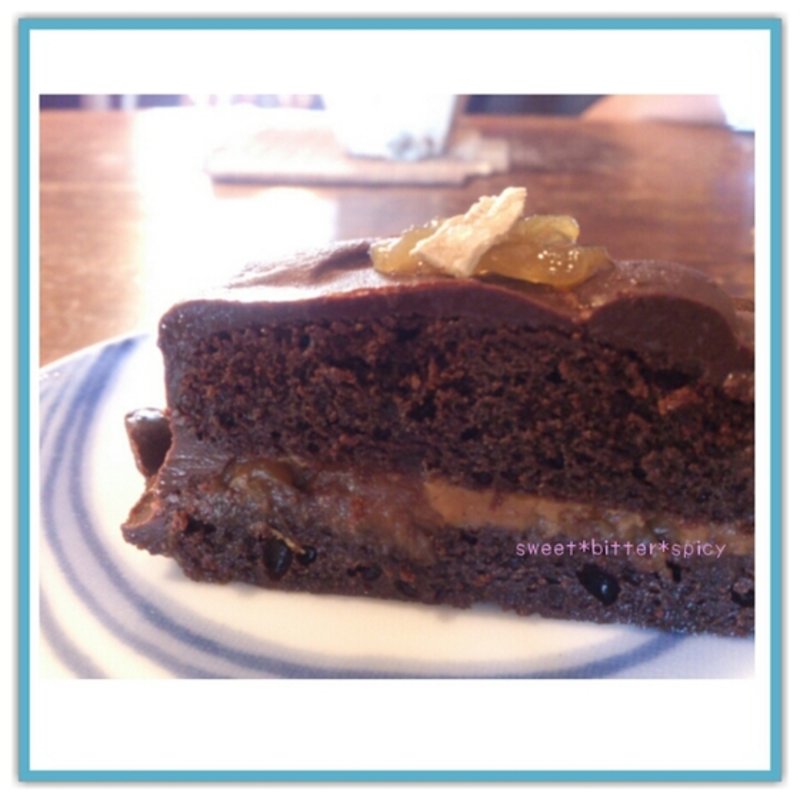 ルバーブといちごのショコラ(自家焙煎珈琲店はち)