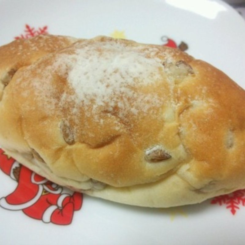 3穀ロール(バックシュトゥーベ ツオップ （Backstube Zopf）)