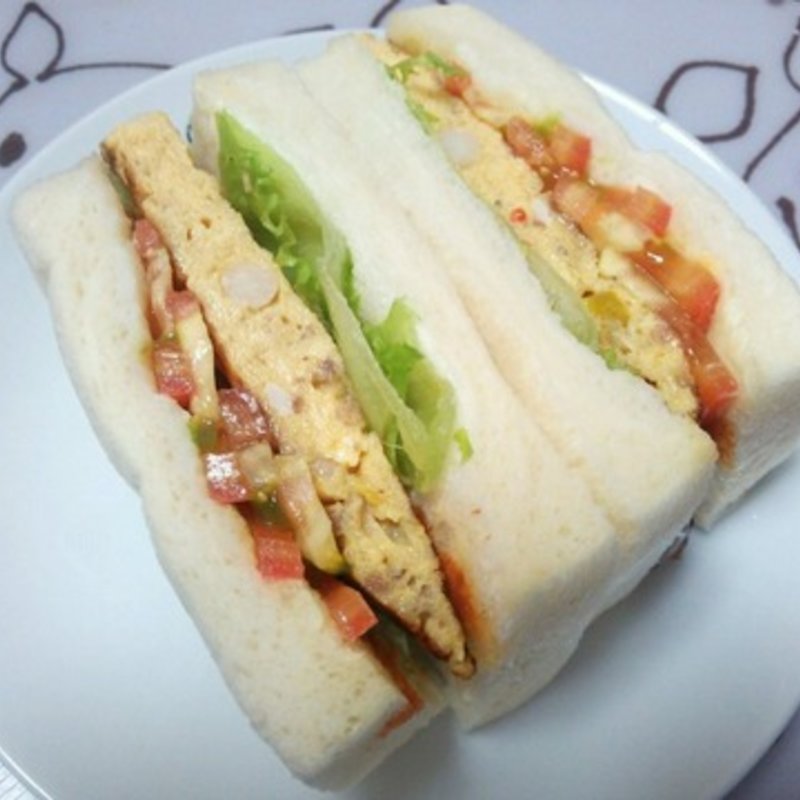 オムレツサンド(バックシュトゥーベ ツオップ （Backstube Zopf）)