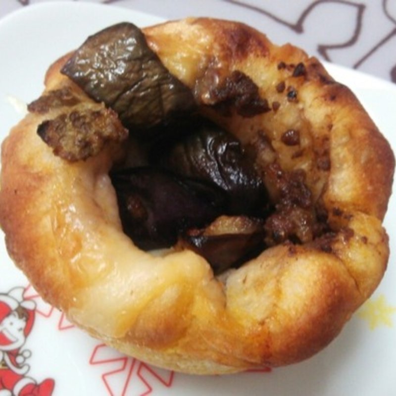 ナスとモッツァレラのミートソース(バックシュトゥーベ ツオップ （Backstube Zopf）)