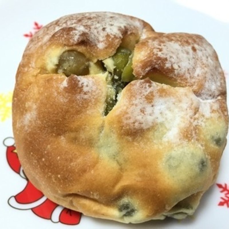 豆パン（うぐいす）(バックシュトゥーベ ツオップ （Backstube Zopf）)