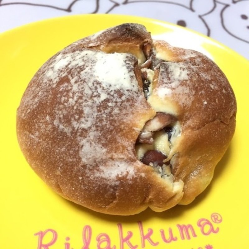 豆パン（金時豆）(バックシュトゥーベ ツオップ （Backstube Zopf）)