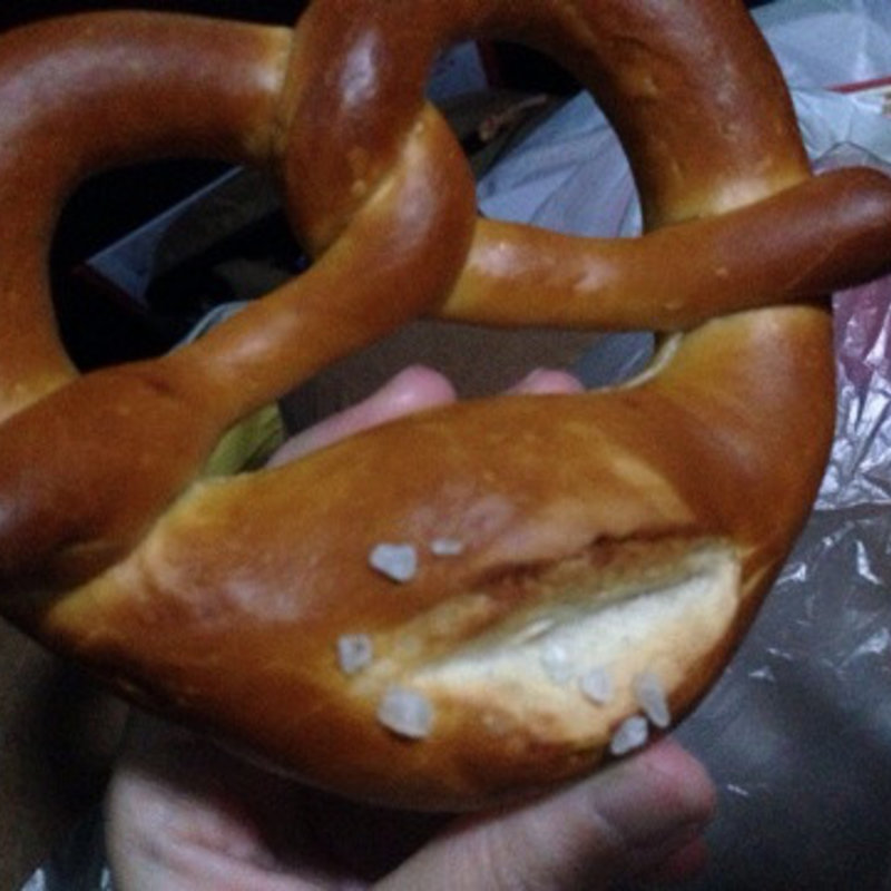 プレッツェル(バックハウス ブラウ （Backhaus Blau）)