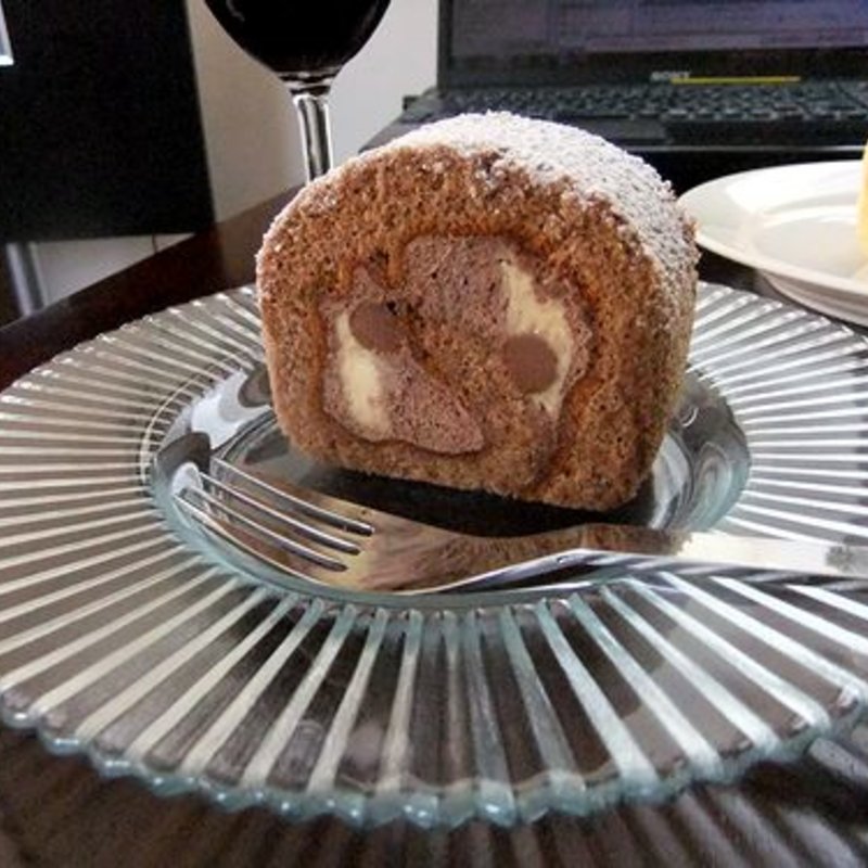 純米ロール　チョコ(パティスリー ペルル Patisserie Perle)