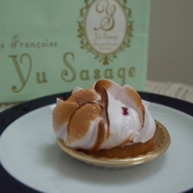 薔薇とフランボワーズのタルト(パティスリー ユウ ササゲ)