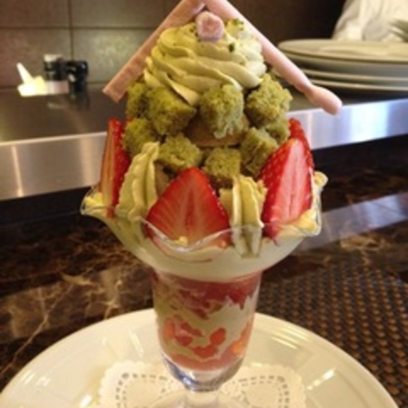 クープ・フレジエ(パティスリー・アカシエ・サロン・ド・テ)