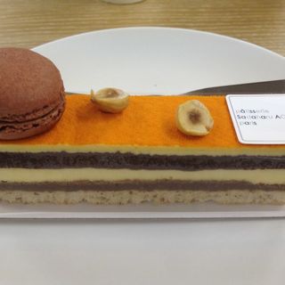ヴァランシア(パティスリーサダハルアオキ パリ 丸の内店)