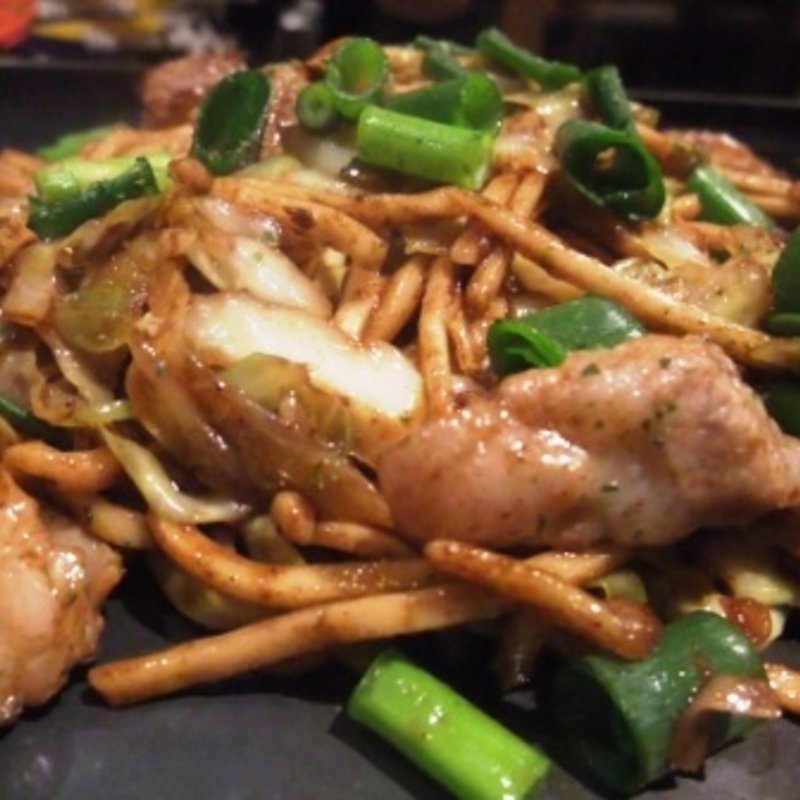 辛からホルモン焼きそば(曾根崎鉄板食堂 はなたれ)