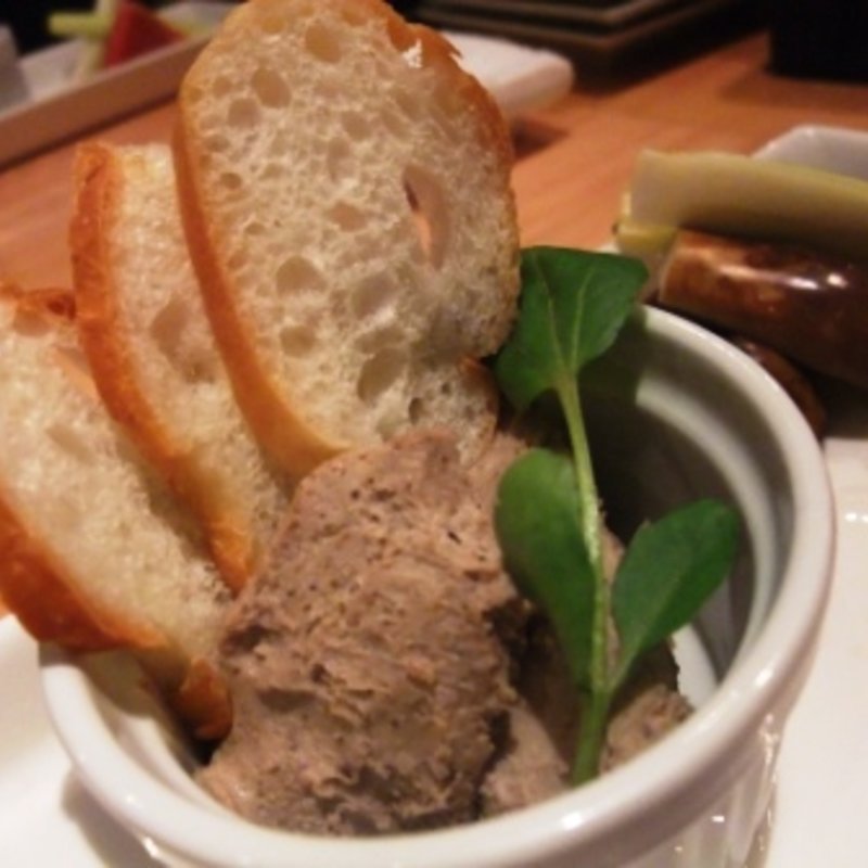 黒豚と鶏レバーのパテ(曾根崎鉄板食堂 はなたれ)