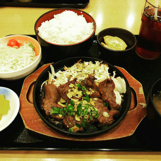 牛ハラミステーキ定食 はなの舞 新宿東口店 の口コミ一覧 おいしい一皿が集まるグルメコミュニティサービス Sarah