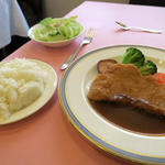 神戸ポークのロース豚肉　ポークカツランチ