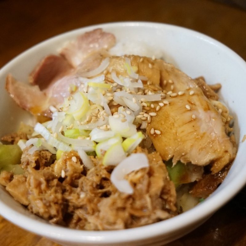 チャーシュー丼(はりけんラーメン )