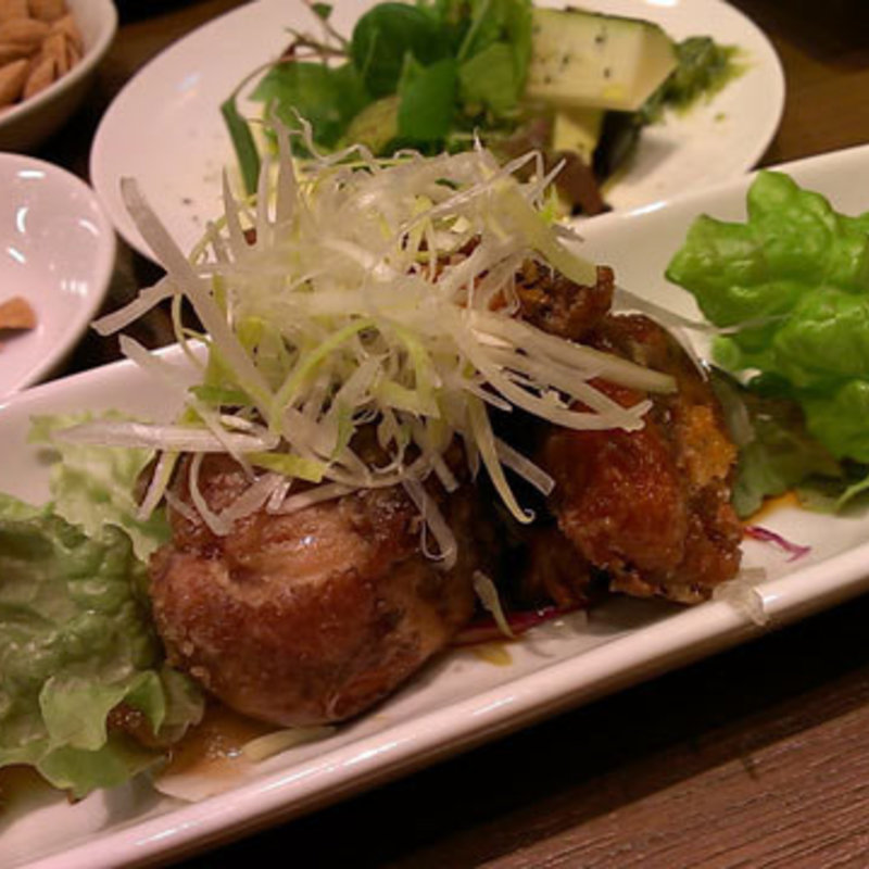 とろ骨ポークフライと自家製南蛮ダレ(バル・ヤ リブリングランフロント大阪 （bar・ya Riblin）)