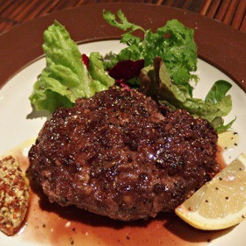 絶品あか牛、佐賀牛の特選ハンバーグ(ハルベルバル)