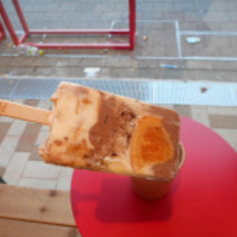オレンジとチョコレートのアイスバー(PALETAS CIAL桜木町店)