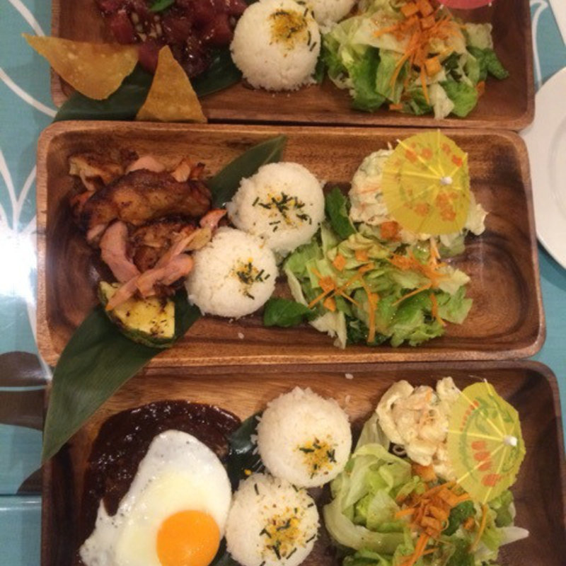 プレートランチ(HALENOHEA ワールドポーターズ店)