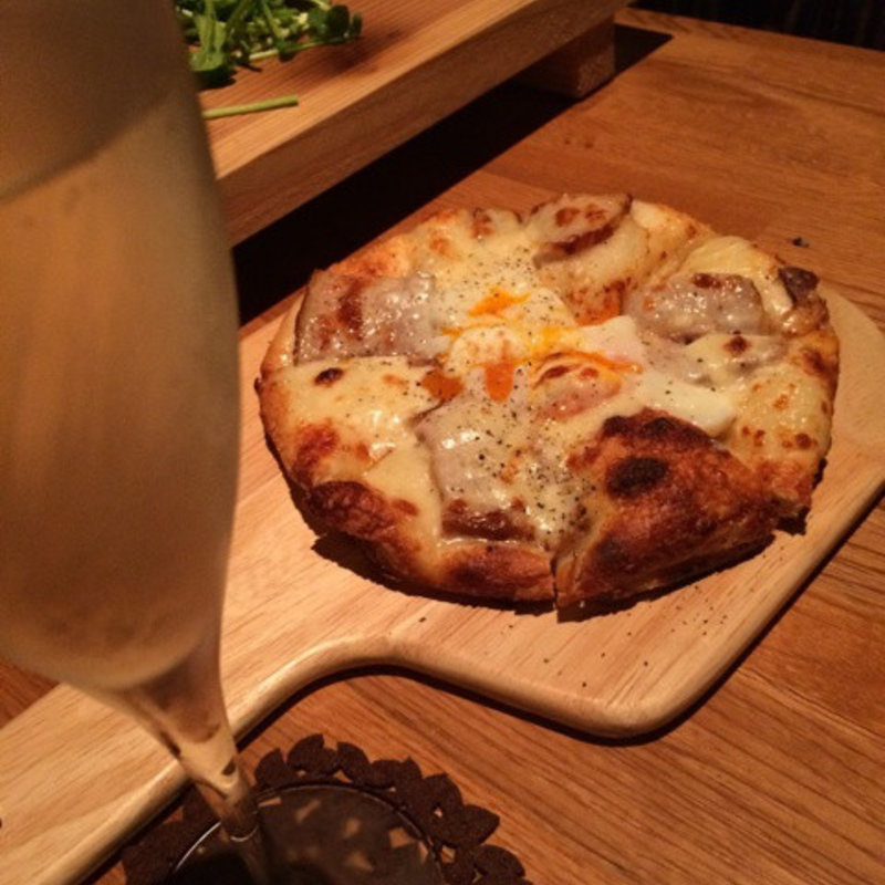 ピザ ビスマルク(Med.　～Wine＆Dining～ （メッド ワインアンドダイニング）)