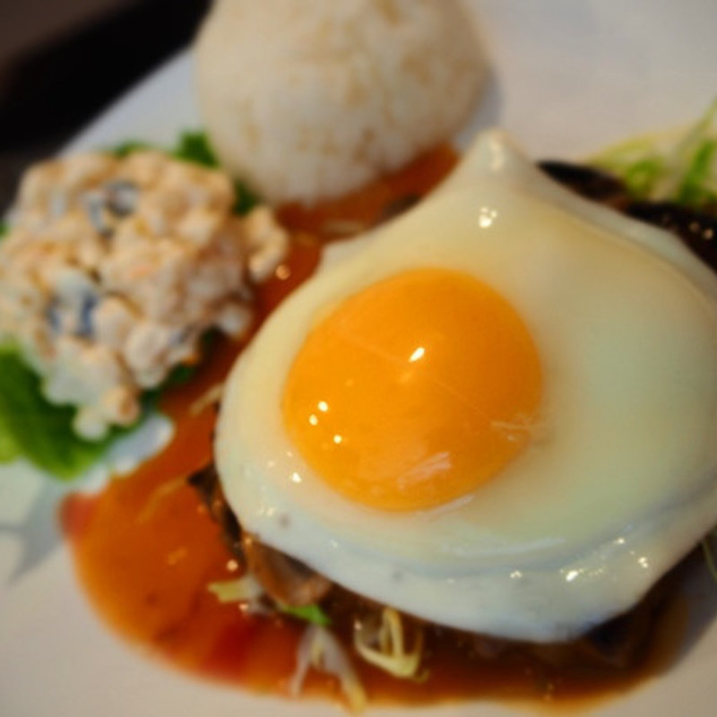 ラウレア自慢のロコモコ(ハワイアンレストラン ラウレア )