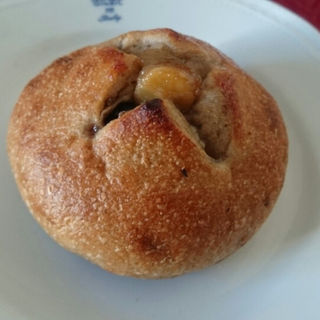 栗と丹波の黒豆とクリームチーズのパン(パンカフェフィセル （pan cafe ficelle）)