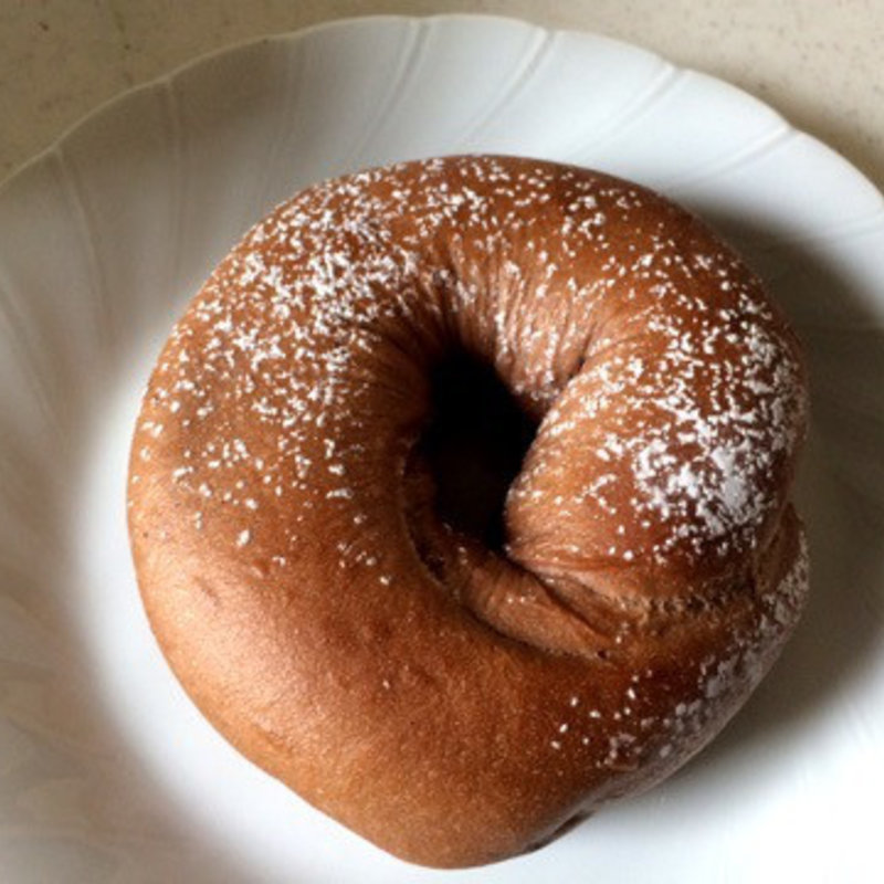 ベーグル（チョコマスカルポーネ）(ワインラウンジ バンク)