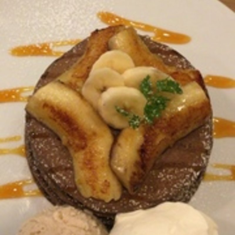 焼きバナナとバナナアイスのパンケーキ(パンケーキママカフェ VoiVoi （ヴォイヴォイ）)