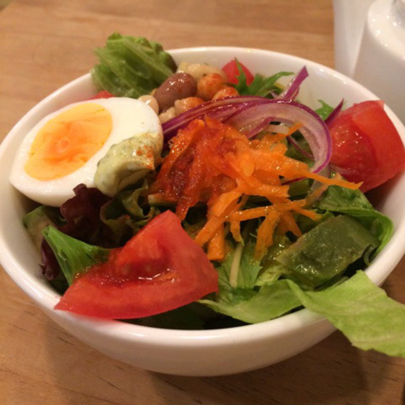 サラダ(パンケーキママカフェ VoiVoi)