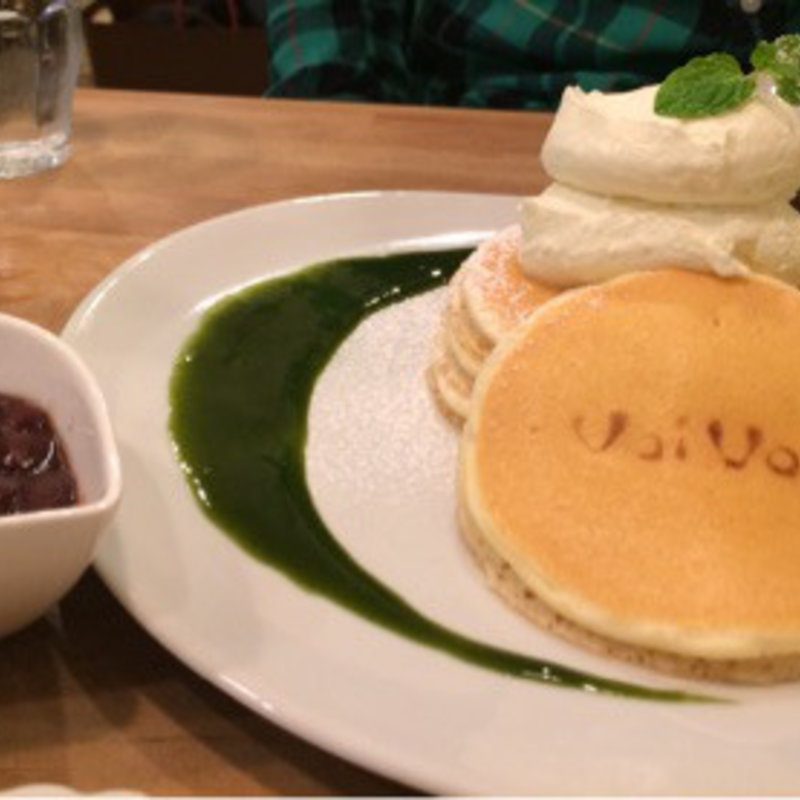 塩生クリームと温小豆のパンケーキ(パンケーキママカフェ VoiVoi)