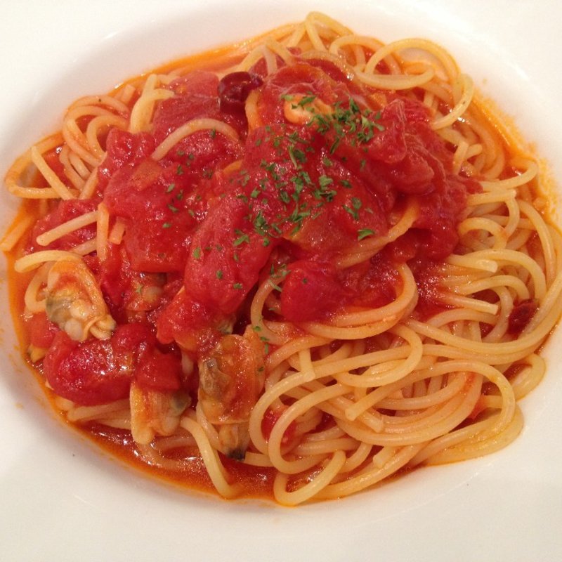 魚介類のトマトソーススパゲティランチ(パンネパンネ守口店)