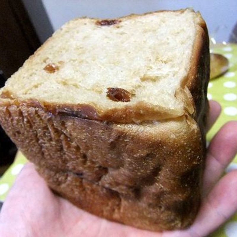 黒糖ぶどう食ぱん　1/2(ぱんや　東條)